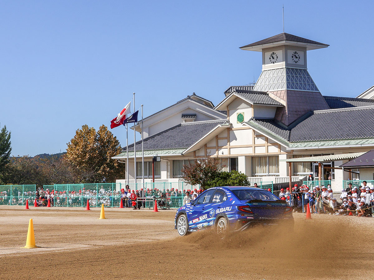 20251023大井小で行われたラリー教室