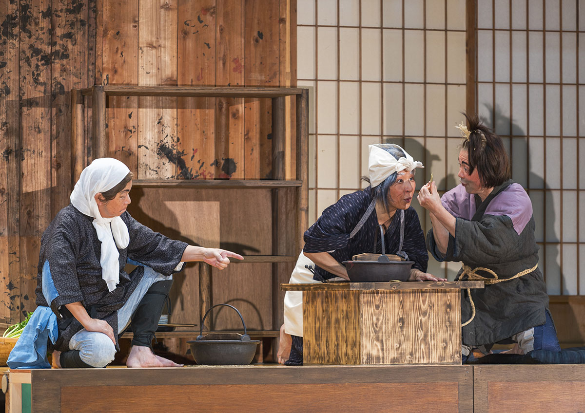 「三年寝太郎(さんねんねたろう)」