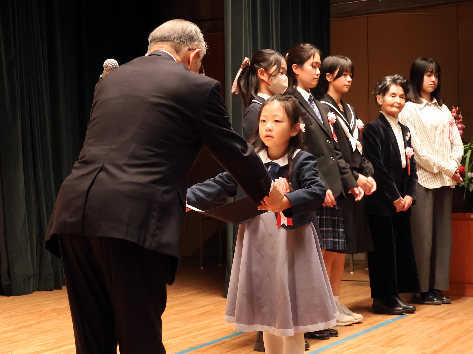 短歌の部小学生の部最優秀賞 宇野雅さん(岩邑小学校2年生)