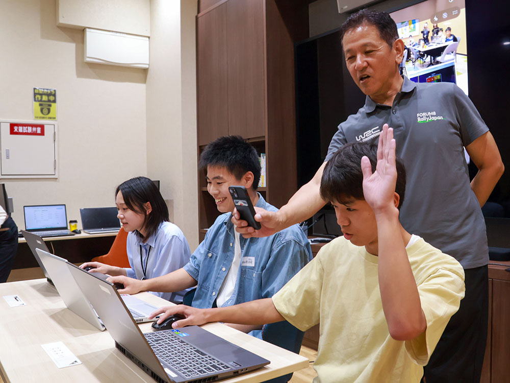 グループ対抗のゲーム対決で楽しむ