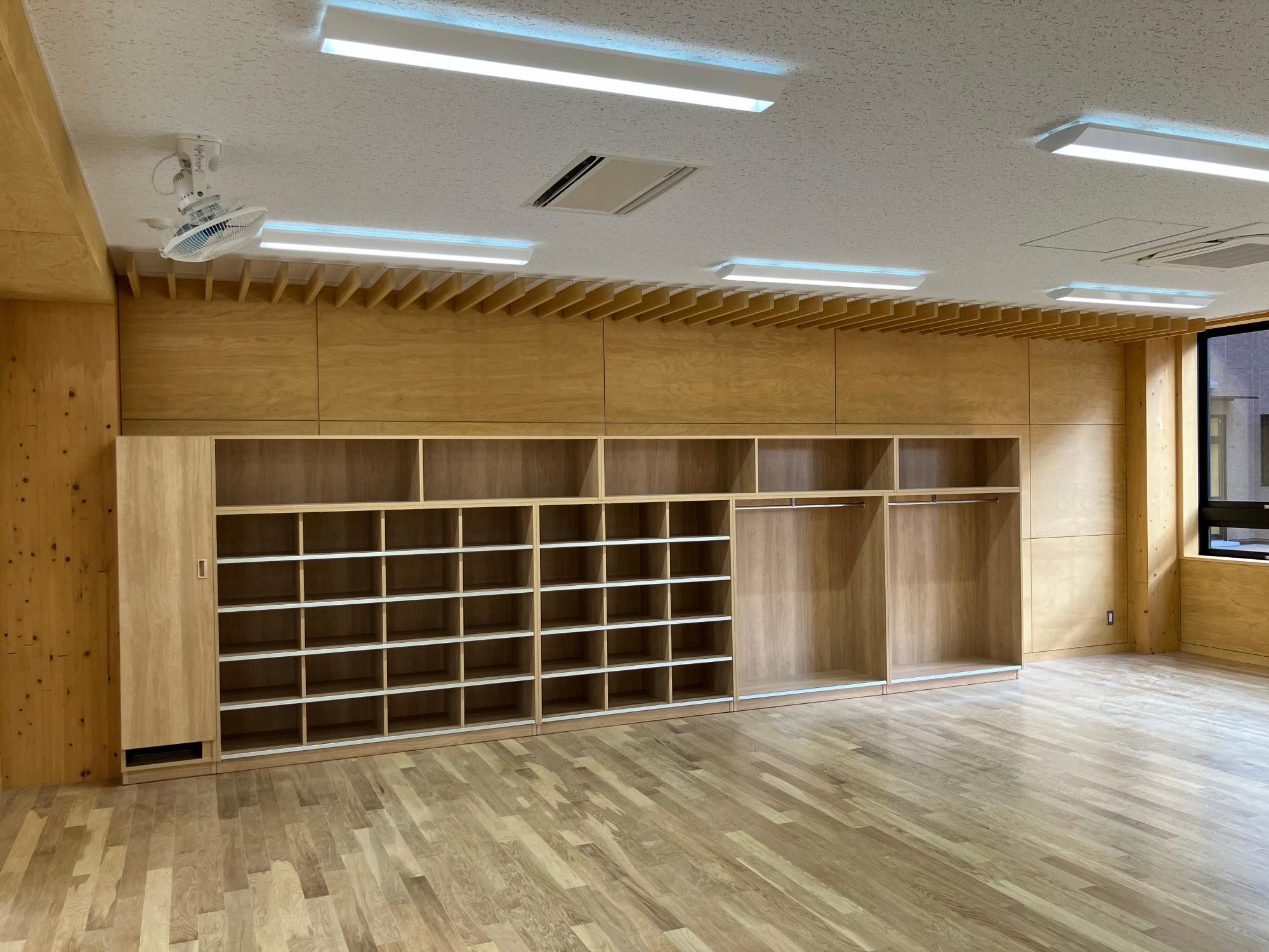 普通教室-ロッカー