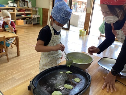 ホットケーキを焼く
