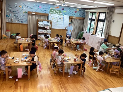 みんなで会食