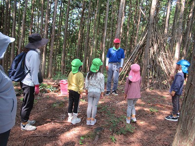 今日は紐を結ぶことをやってみるよ