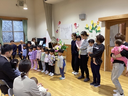 在園児から歌のプレゼント