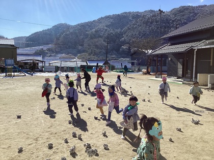 みんなで追い出す