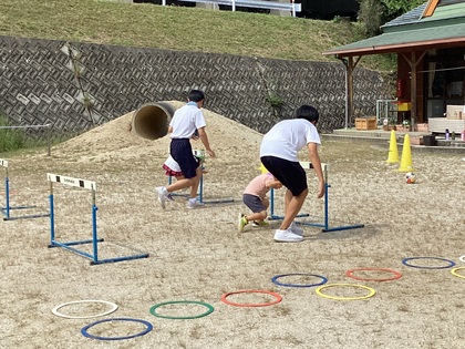 ハードルくぐり