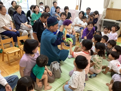 触れ合いながら楽しむ