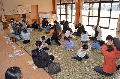 親子でかるた対決