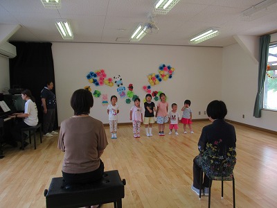 お礼に歌のプレゼント