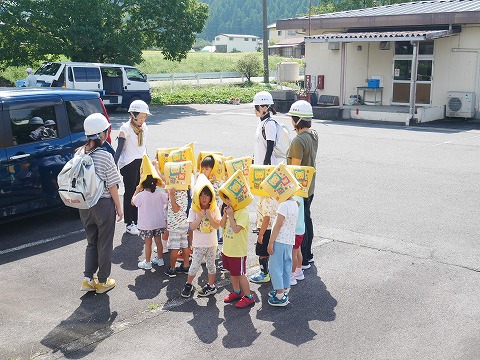 駐車場に避難