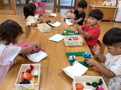 3歳児ハロウィン作品つくり