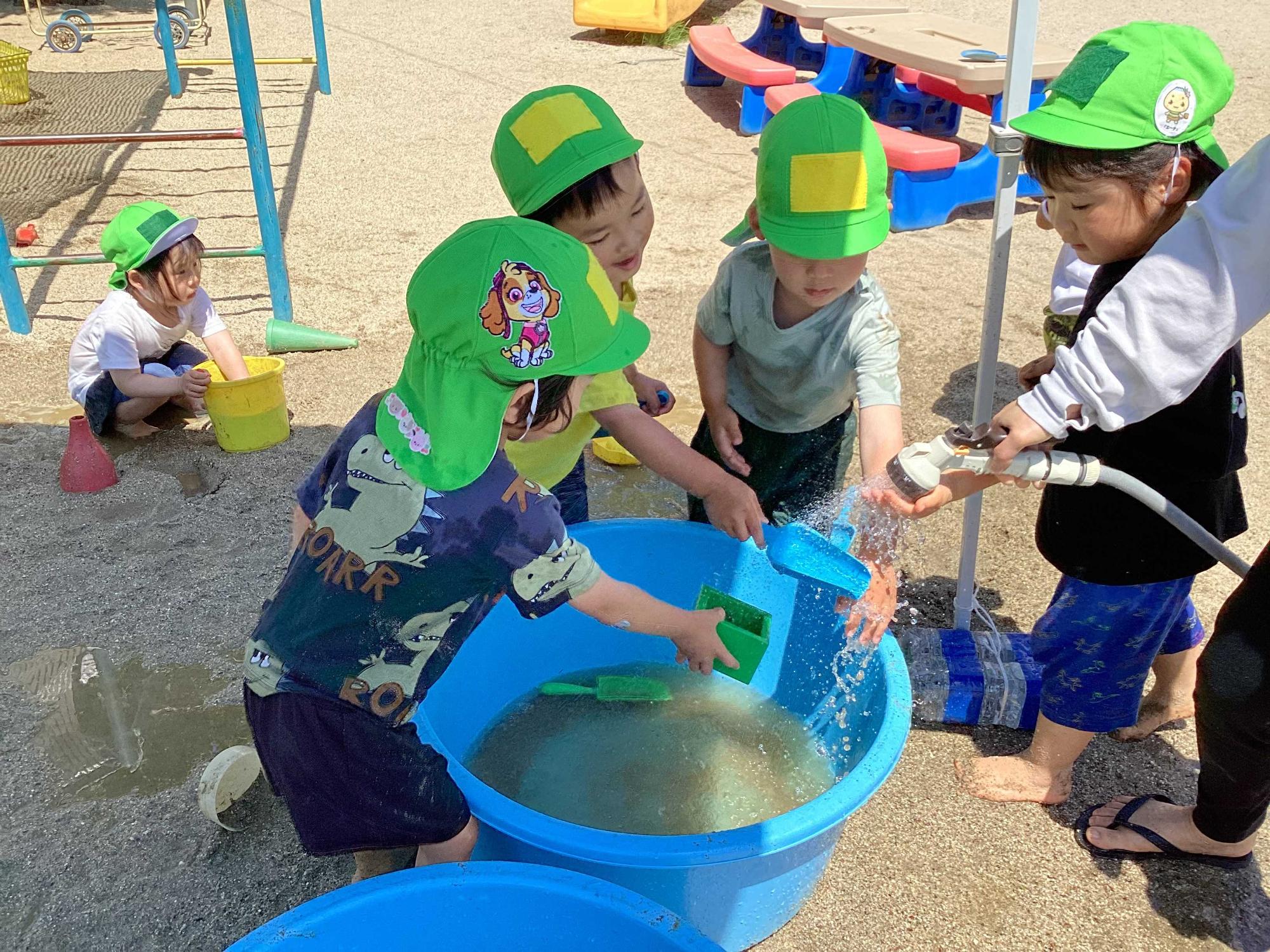 どろんこ遊び