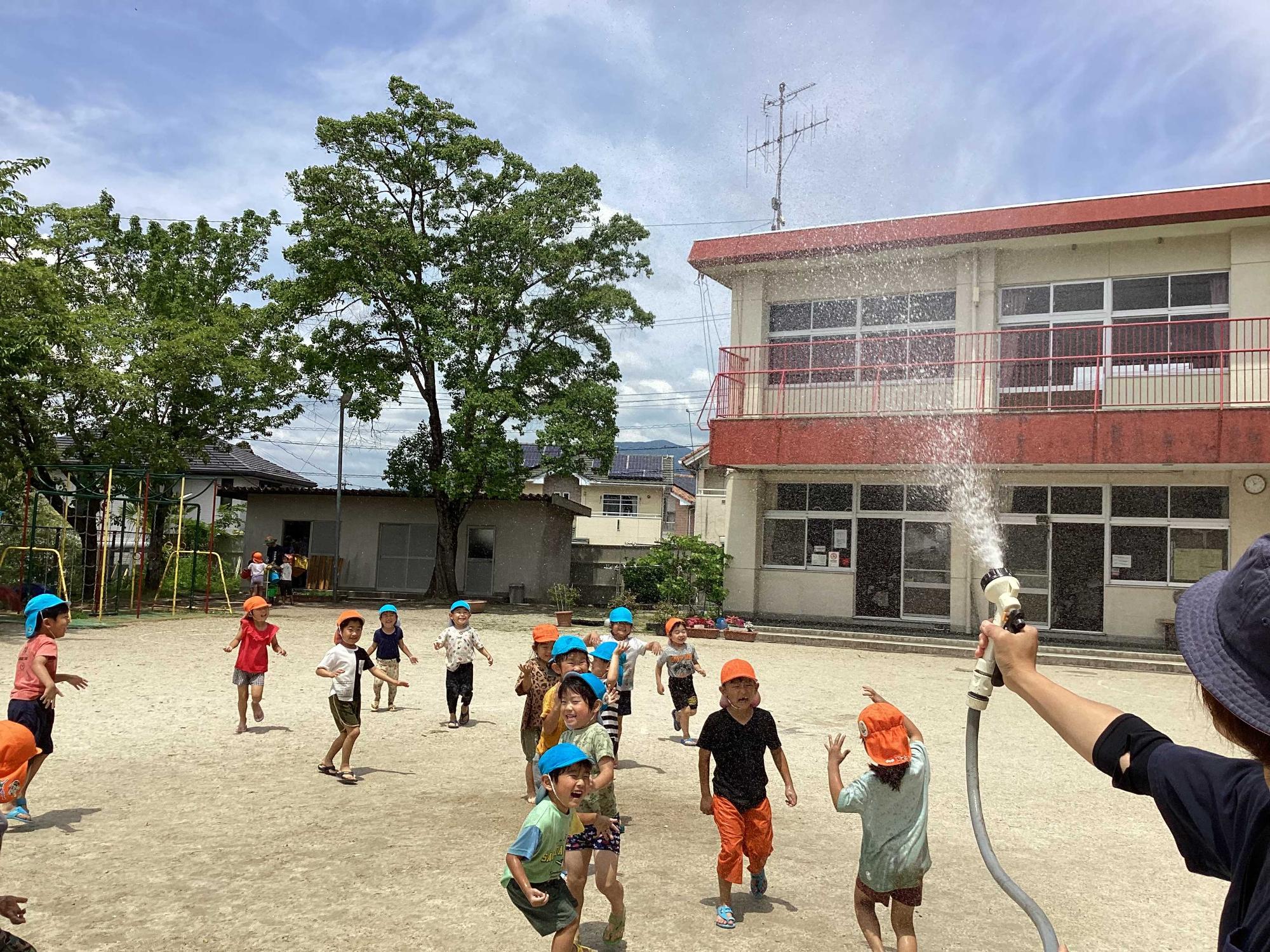 水遊び