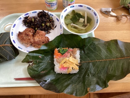 朴葉寿司給食
