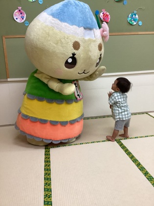 エーナちゃんとふれあい