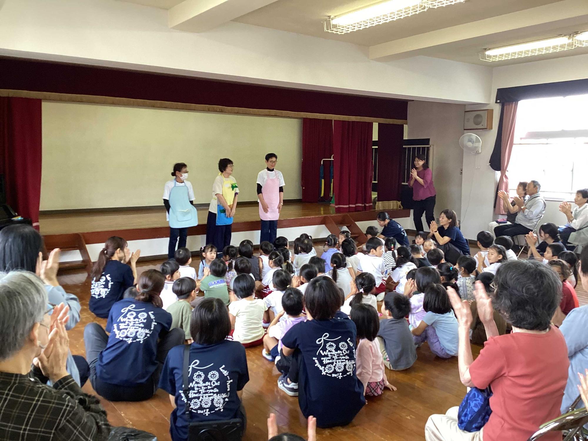 ロンロン会のおはなし会