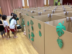 段ボール迷路
