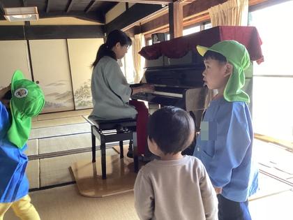 ピアノ