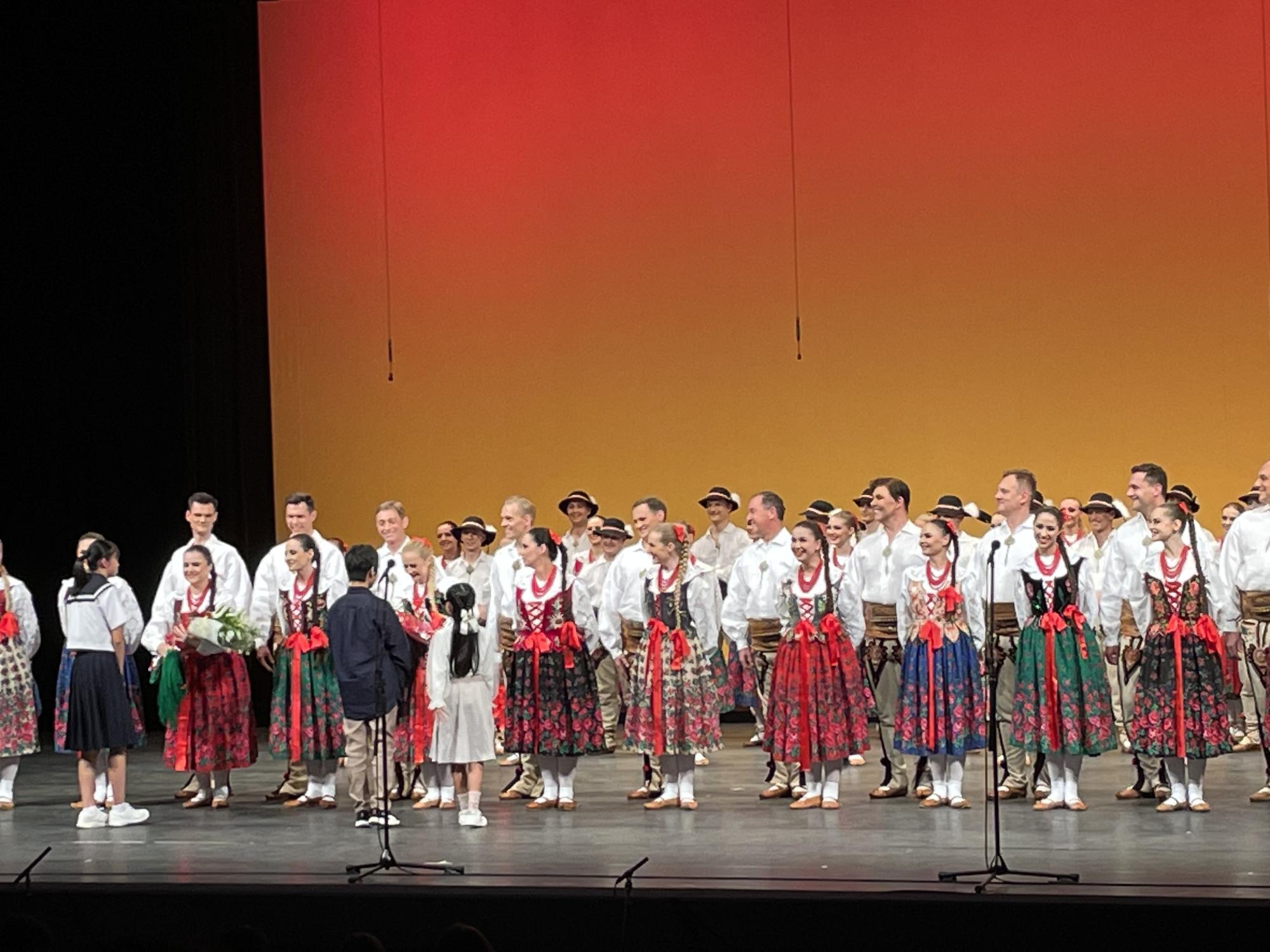 舞踊団シロンスク2