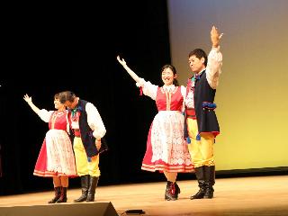 関西ポーランドダンス愛好会クラコによる民族舞踊