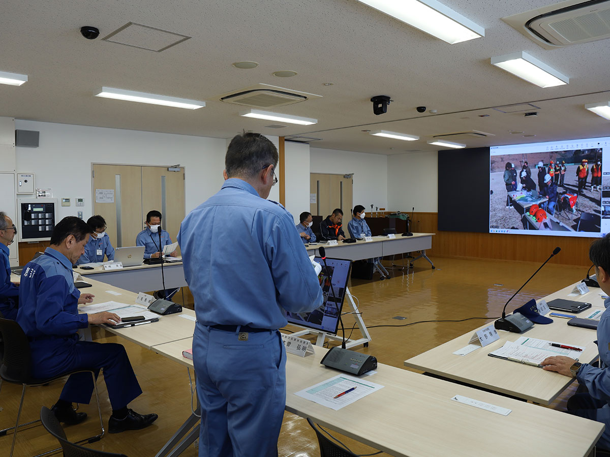 市役所に設置された対策本部の様子