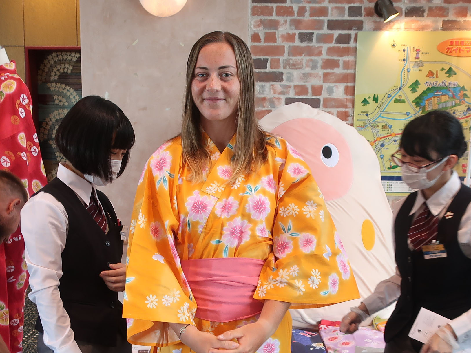 カナディアン女子200かんぽ