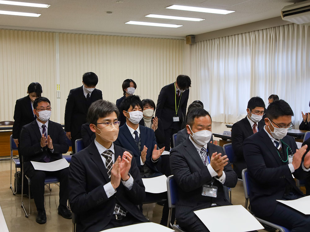 表彰を受けた教諭