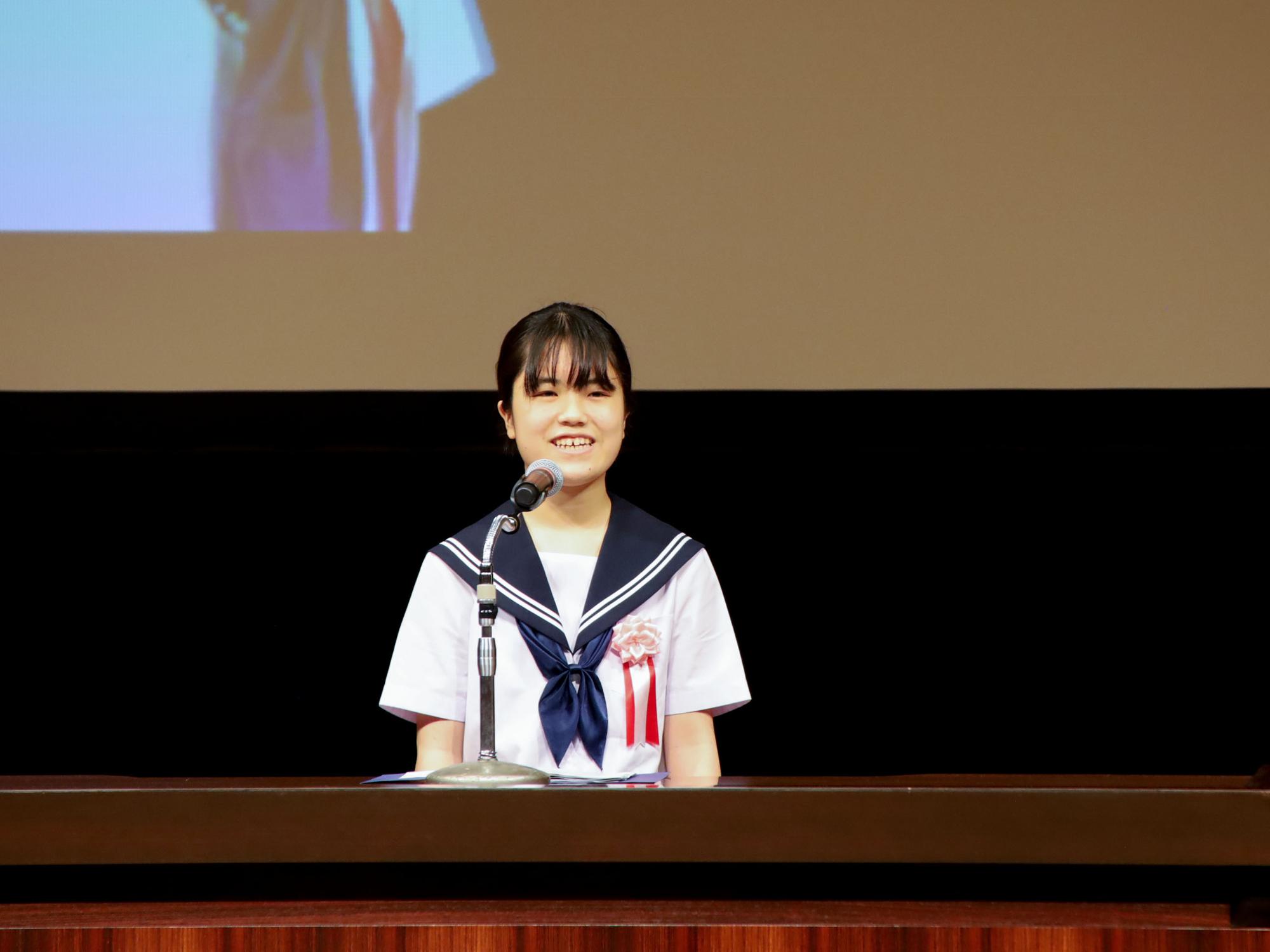 優秀賞の川上さん