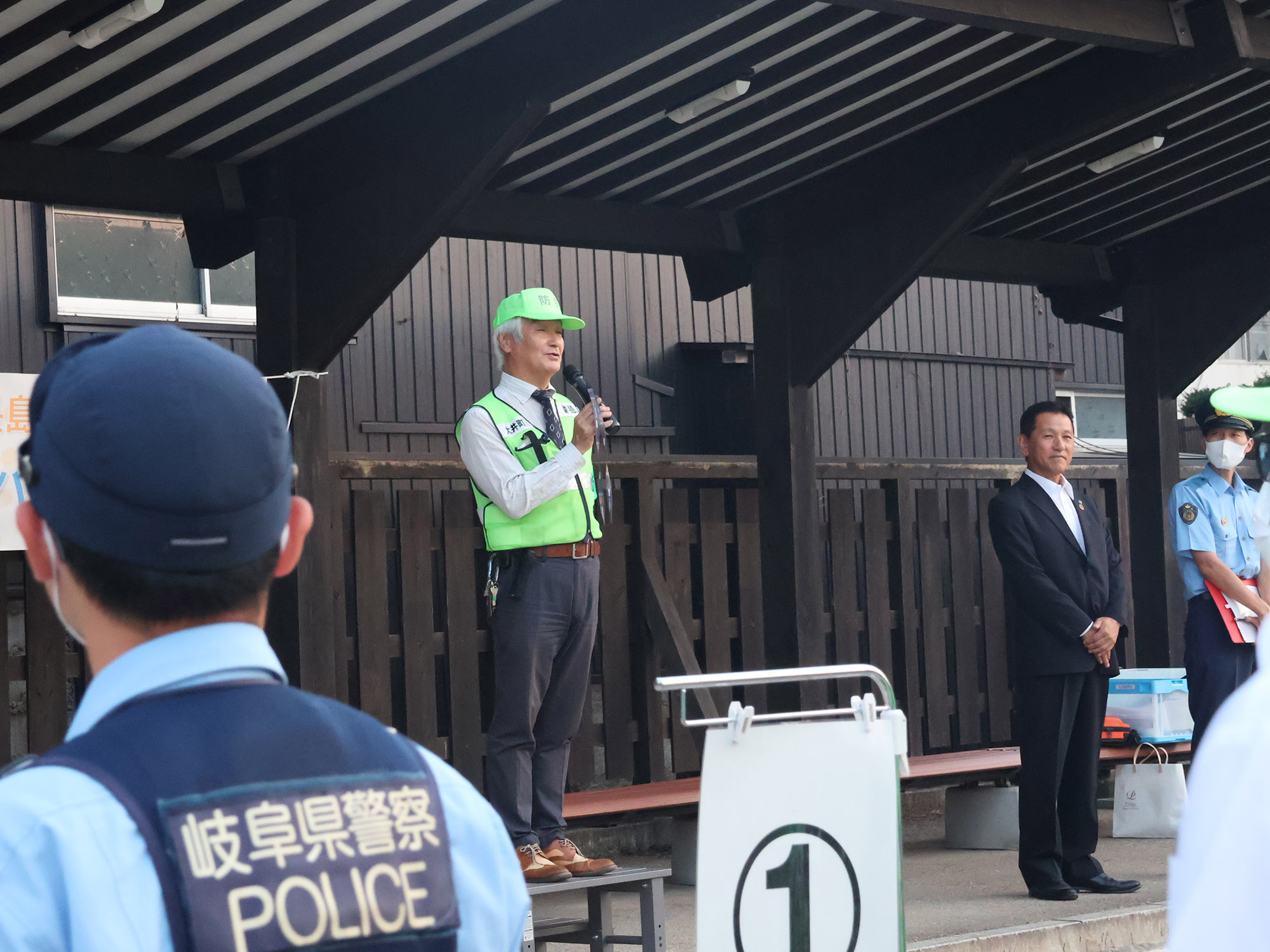 大井町と長島町の合同パトロールあいさつ1