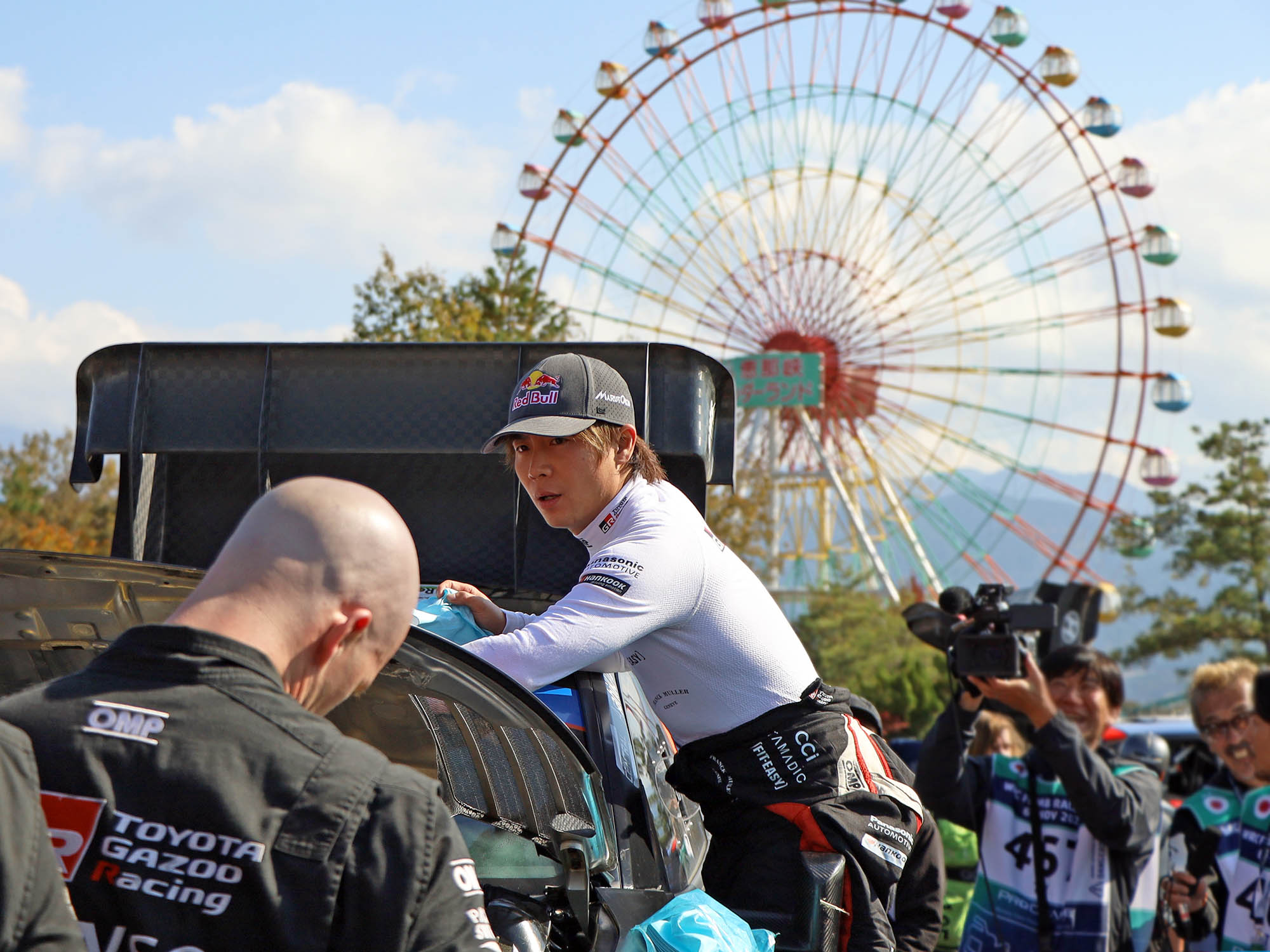 タイヤフィッティング