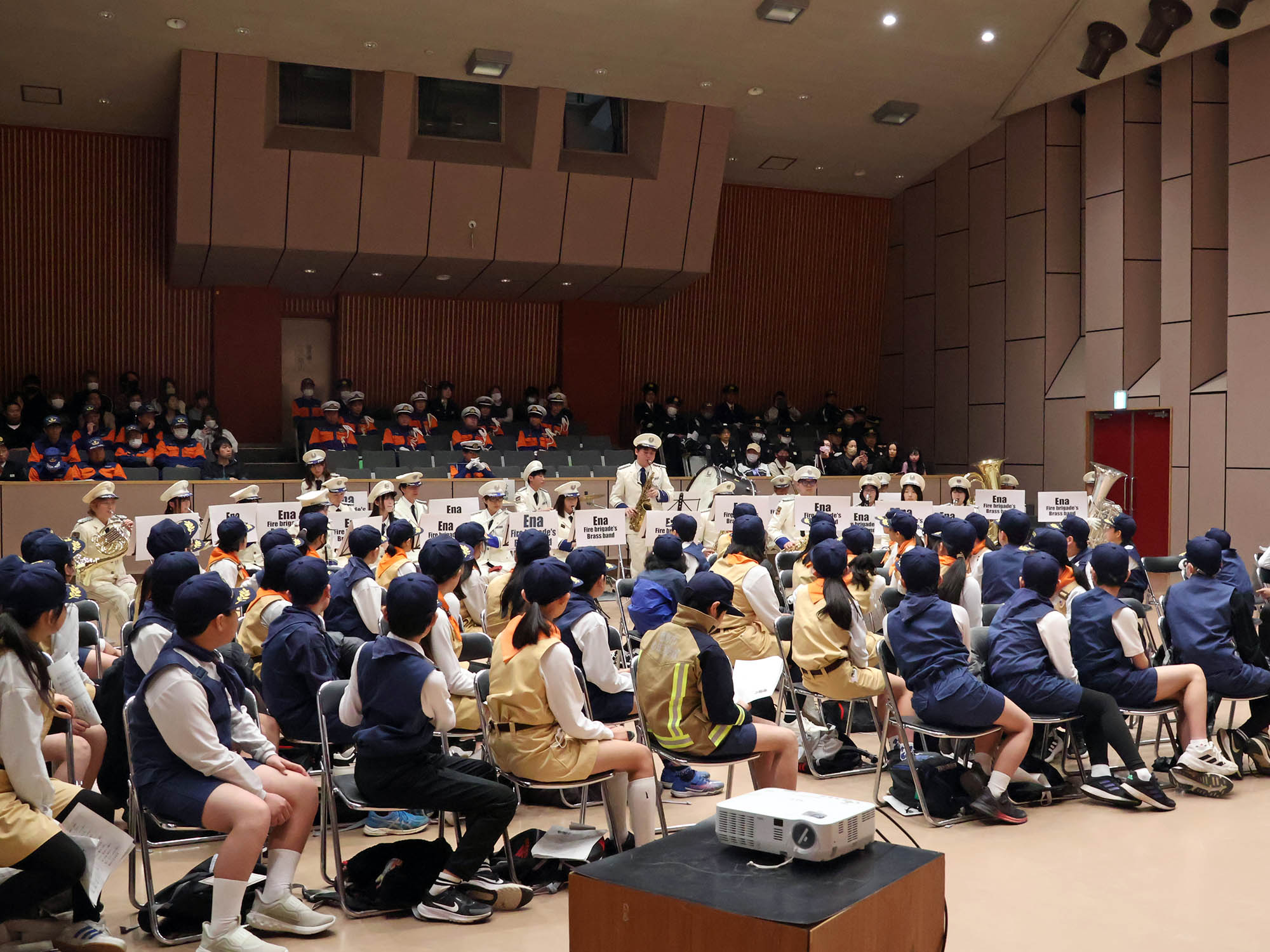 市消防音楽隊の演奏