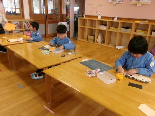 遊戯室の飾りを作ろう