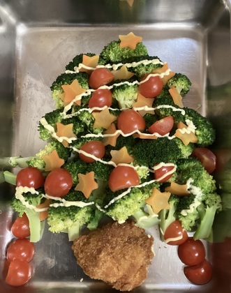給食もクリスマス