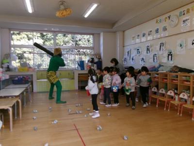 3歳も頑張って投げたよ