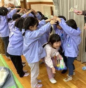 アーチでお見送り