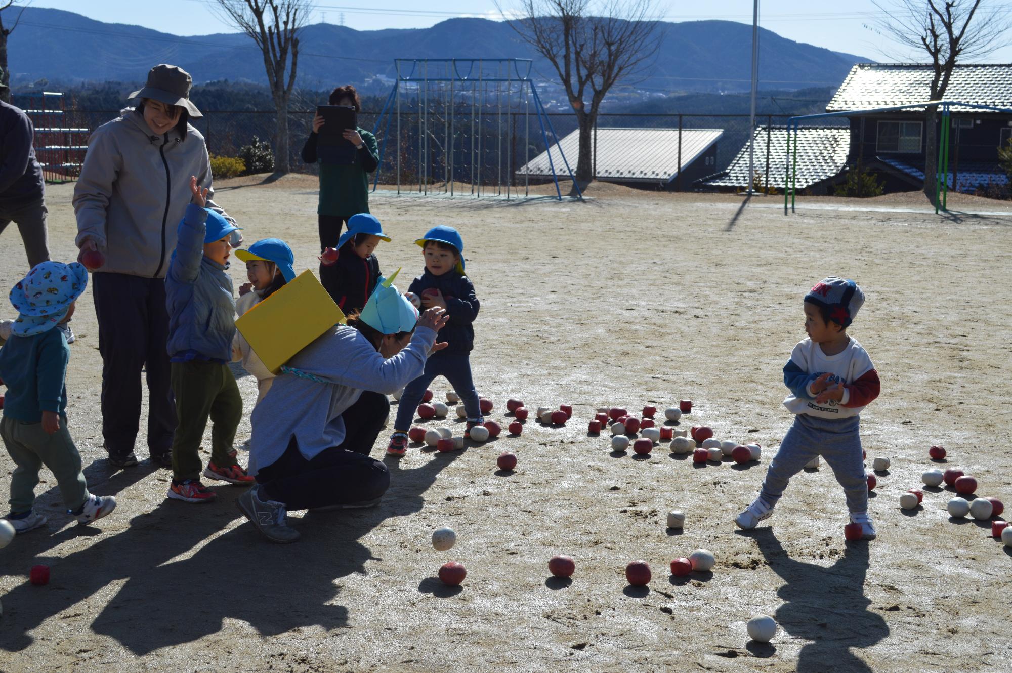 小さい組も鬼はそと