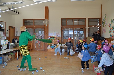 すみれ組の部屋にも鬼が