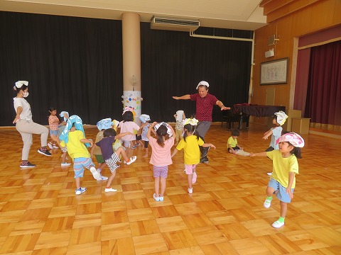 タオルの運動遊び