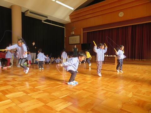 年中さんのなわとび