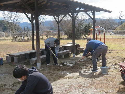 園庭の水たまり対策