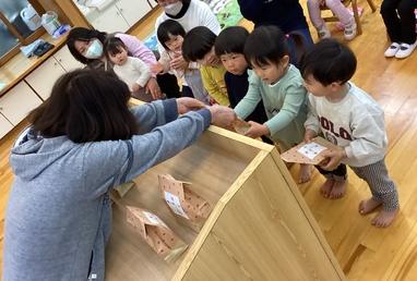 ひよこ組記念品授与