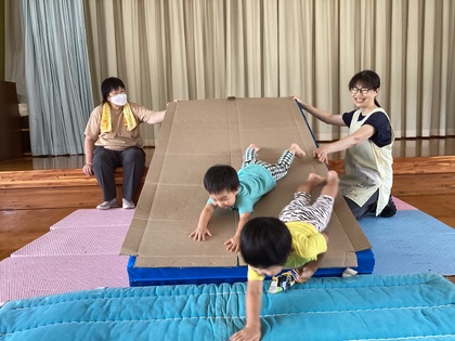 滑り台