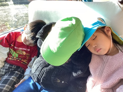 バスでぐっすり2