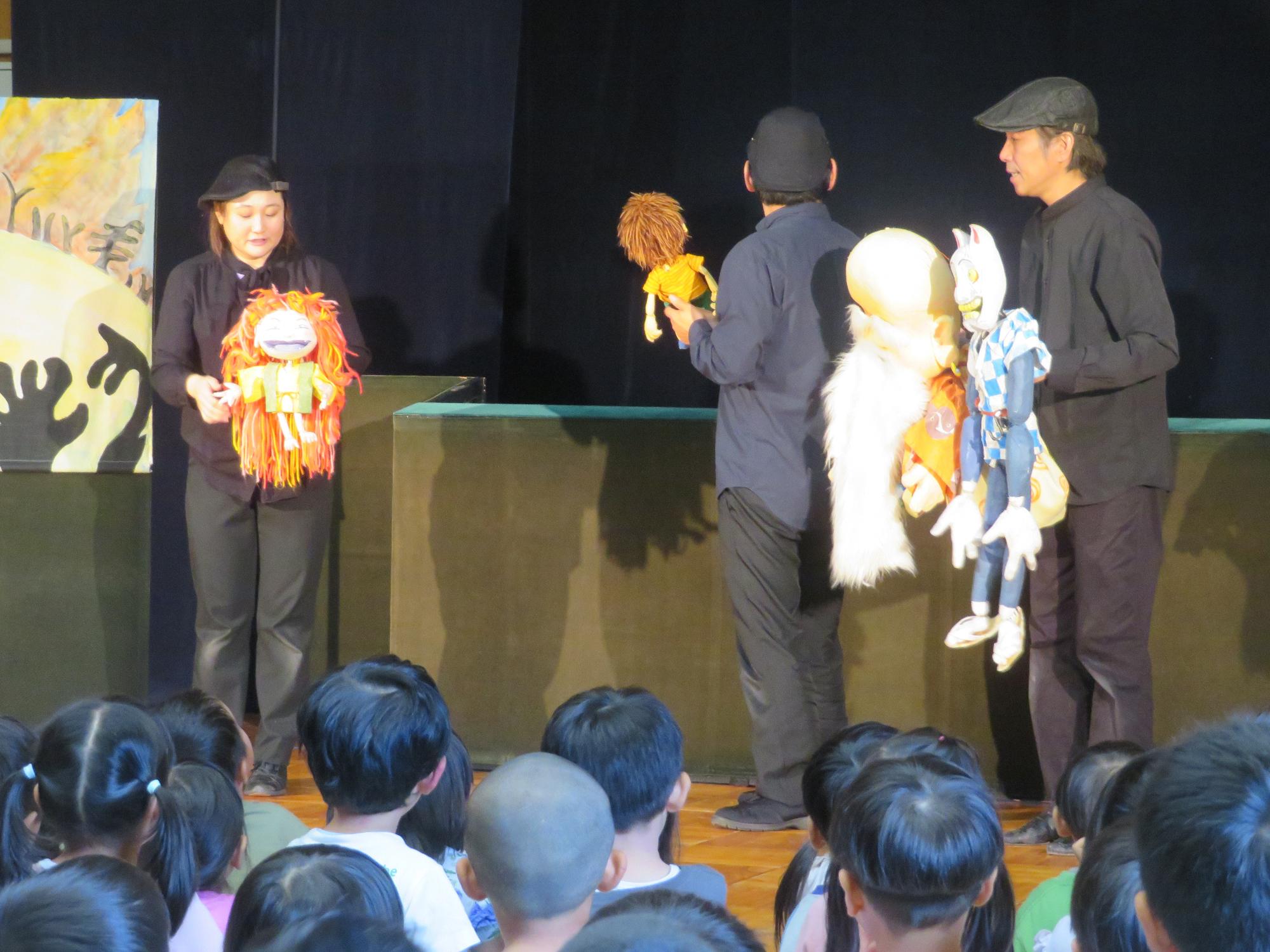 メインのお話は、子どもたちも好きな「めっきらもっきらどおんどん」でした。