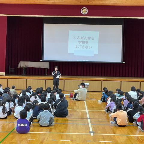 R7　4月　ステージ集会3