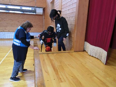 R7年度高齢者体験2