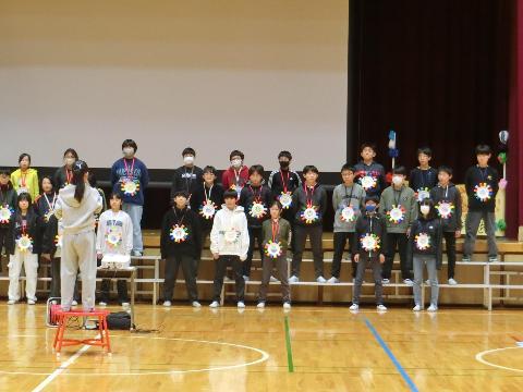 R7年度6年生を送る会10