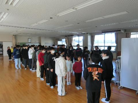 R7年度6年生を送る会2