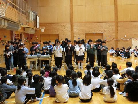 R7年度6年生を送る会6